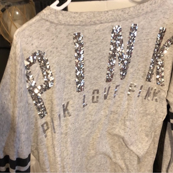 VS pink long sleeve shirt - Picture 3 of 5